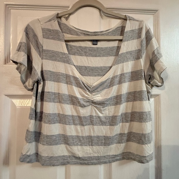 Casual Striped V-Neck Women's Tee Aerie - Picture 1 of 4